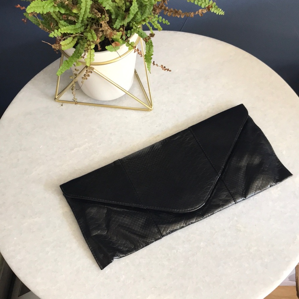 Black Clutch
